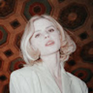 Meet your Posher, Noemi paz